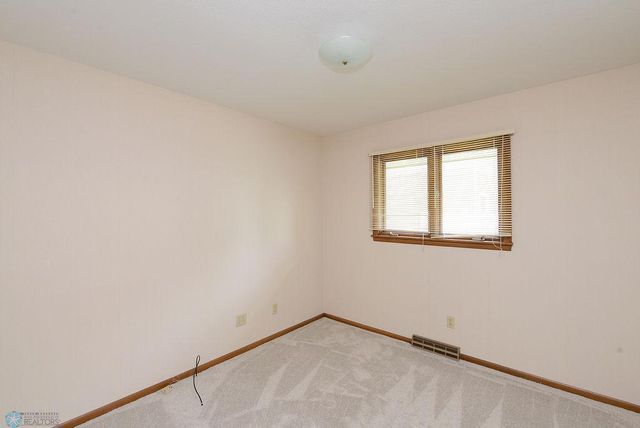 507 24th Avenue S, Fargo, ND 58103