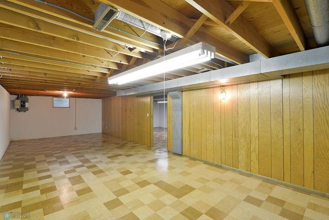 507 24th Avenue S, Fargo, ND 58103