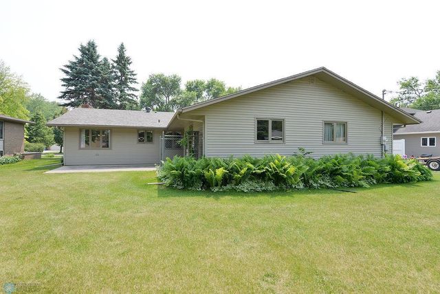 507 24th Avenue S, Fargo, ND 58103