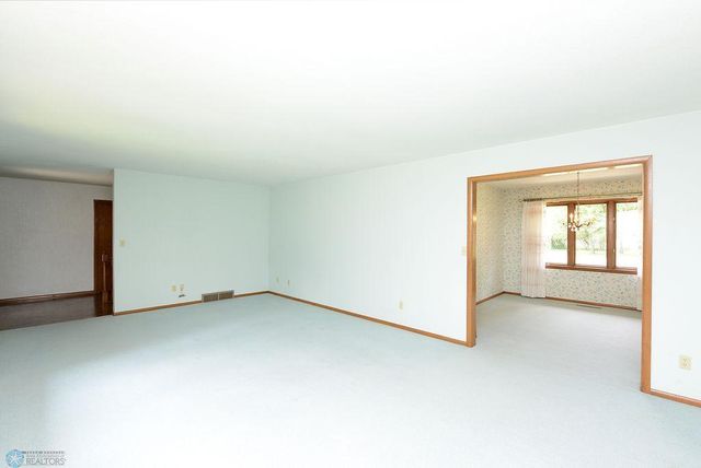507 24th Avenue S, Fargo, ND 58103