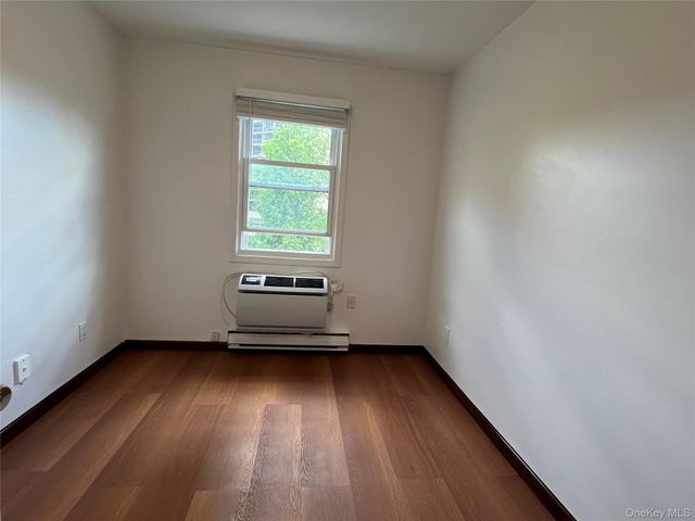 209-14 23rd Avenue 3FL, Bayside, NY 11360