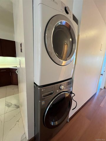 209-14 23rd Avenue 3FL, Bayside, NY 11360