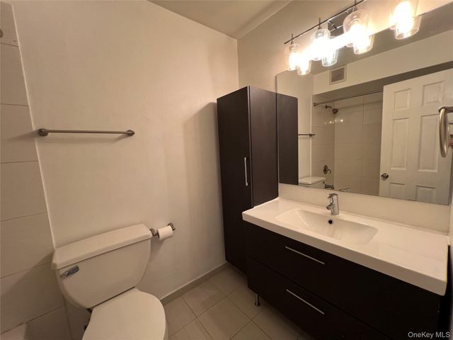 209-14 23rd Avenue 3FL, Bayside, NY 11360