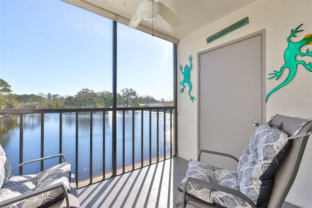 6077 113TH STREET 610, Seminole, FL 33772