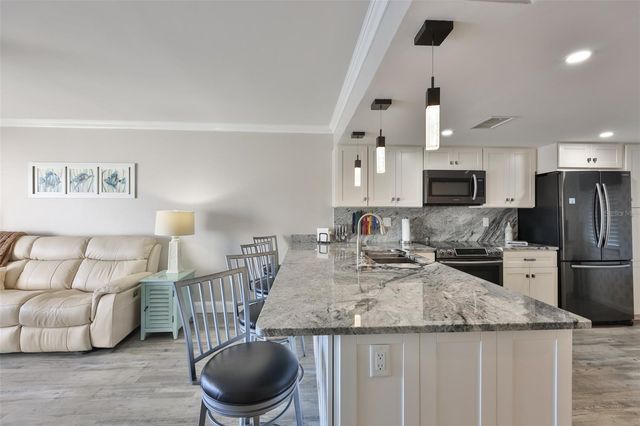 6077 113TH STREET 610, Seminole, FL 33772