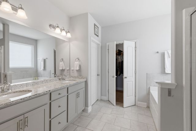 1050 Daniel Ln, Spring Hill, TN 37174