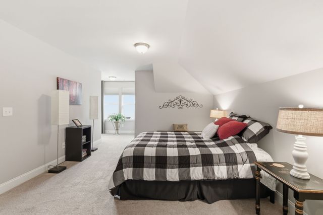 1050 Daniel Ln, Spring Hill, TN 37174