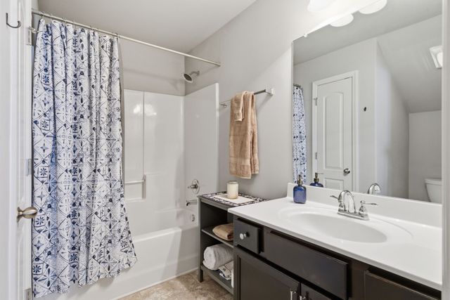 1050 Daniel Ln, Spring Hill, TN 37174