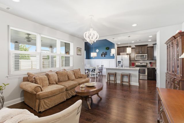 1050 Daniel Ln, Spring Hill, TN 37174