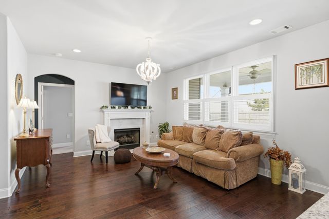 1050 Daniel Ln, Spring Hill, TN 37174