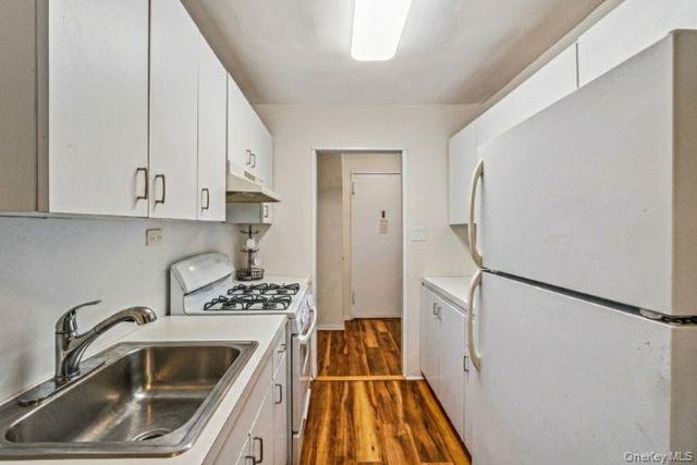 42-40 Bowne Street 1F, Flushing, NY 11355