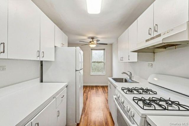 42-40 Bowne Street 1F, Flushing, NY 11355