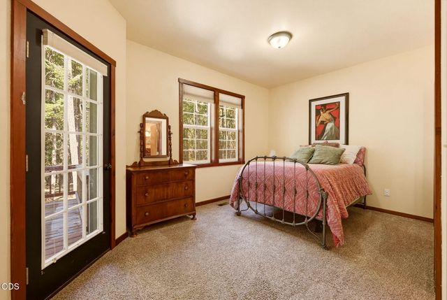 255 Janice Way, Merlin, OR 97532
