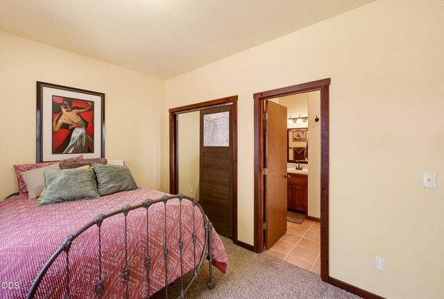 255 Janice Way, Merlin, OR 97532