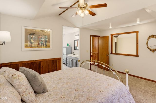 255 Janice Way, Merlin, OR 97532