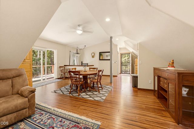 255 Janice Way, Merlin, OR 97532