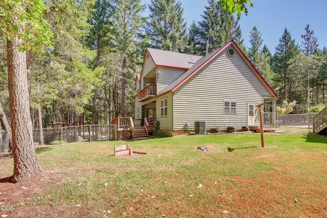 255 Janice Way, Merlin, OR 97532