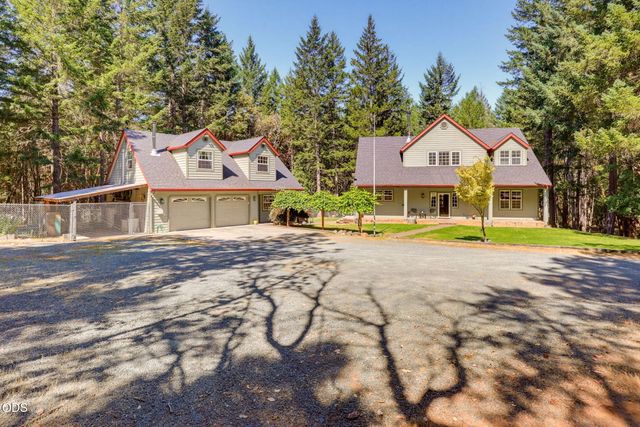 255 Janice Way, Merlin, OR 97532