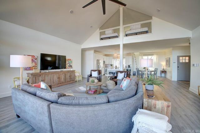 270 Chappel Hill Road, Hot Springs, AR 71913