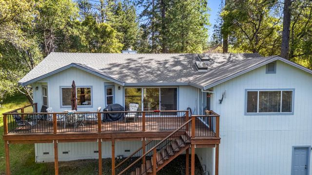 19099 Raboul Court, Groveland, CA 95321