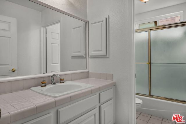 7513 W 83rd Street, Playa Del Rey (los Angeles), CA 90293