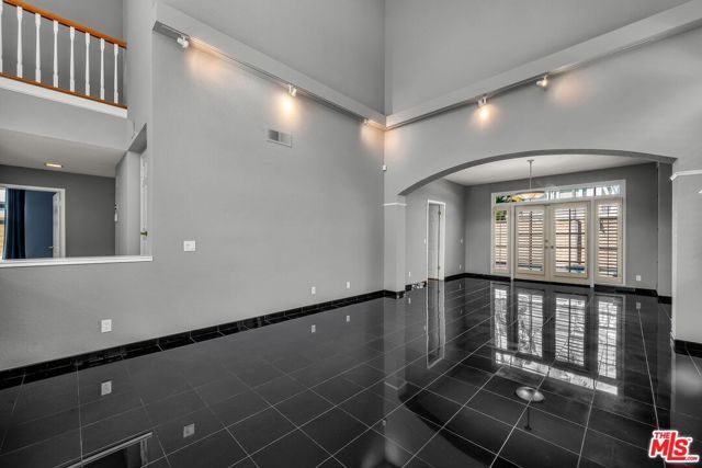 7513 W 83rd Street, Playa Del Rey (los Angeles), CA 90293