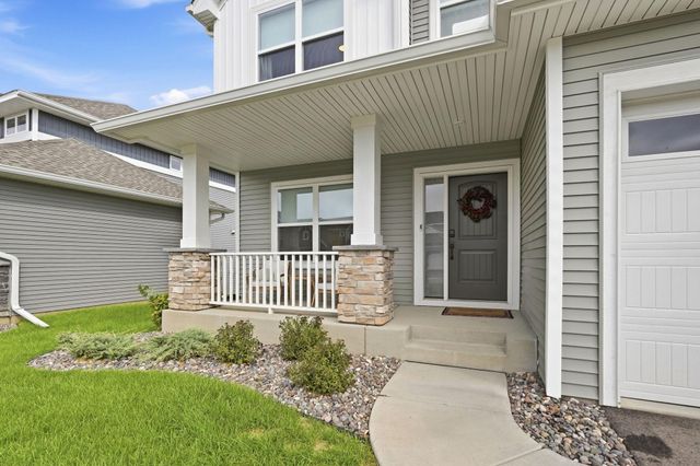 4043 Heath Lane N, Oakdale, MN 55128