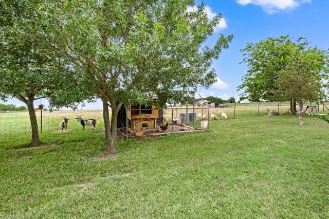 2141 Old Denton Road, Decatur, TX 76234
