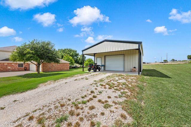 2141 Old Denton Road, Decatur, TX 76234