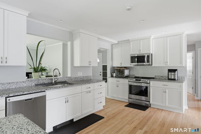 3 Anchorage Lane, Old Saybrook, CT 06475
