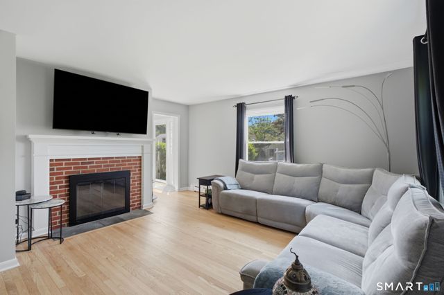 3 Anchorage Lane, Old Saybrook, CT 06475