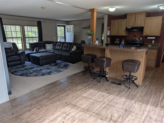 626 W River Road, Muskegon, MI 49445