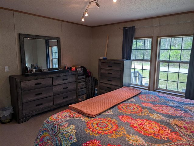 626 W River Road, Muskegon, MI 49445