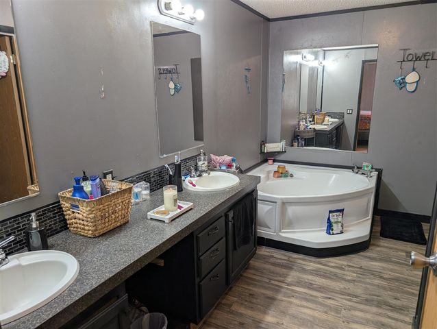 626 W River Road, Muskegon, MI 49445