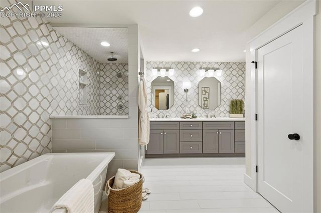 1308 Mesa Avenue, Colorado Springs, CO 80906