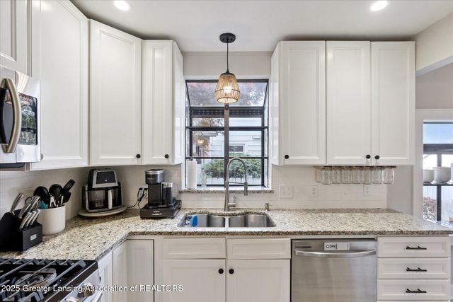 353 Division Street, East Lansing, MI 48823