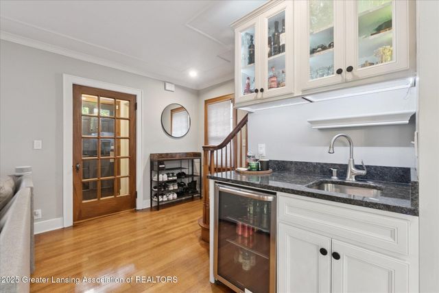 353 Division Street, East Lansing, MI 48823