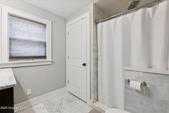 353 Division Street, East Lansing, MI 48823