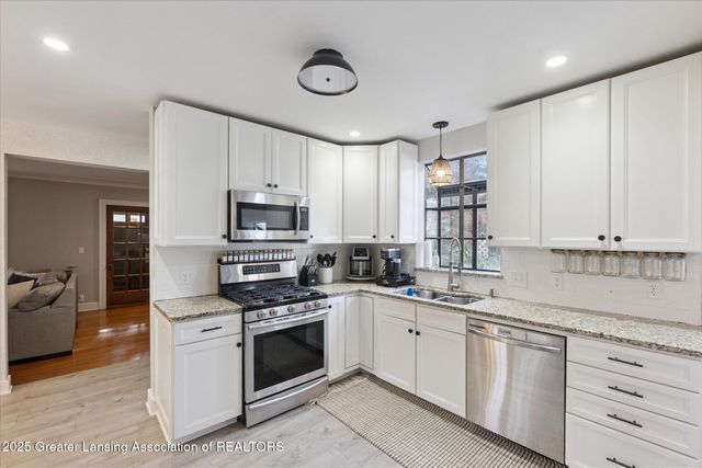 353 Division Street, East Lansing, MI 48823