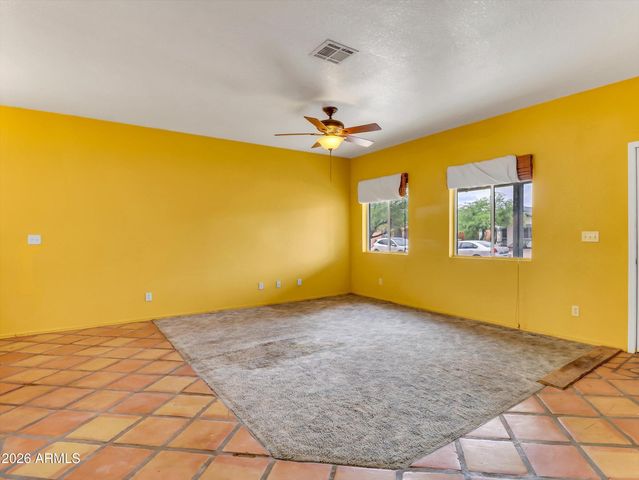 1331 E APOLLO Road, Phoenix, AZ 85042