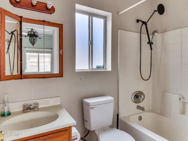 1331 E APOLLO Road, Phoenix, AZ 85042