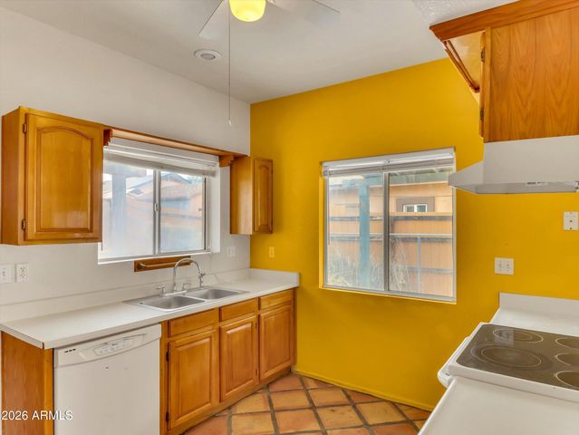 1331 E APOLLO Road, Phoenix, AZ 85042