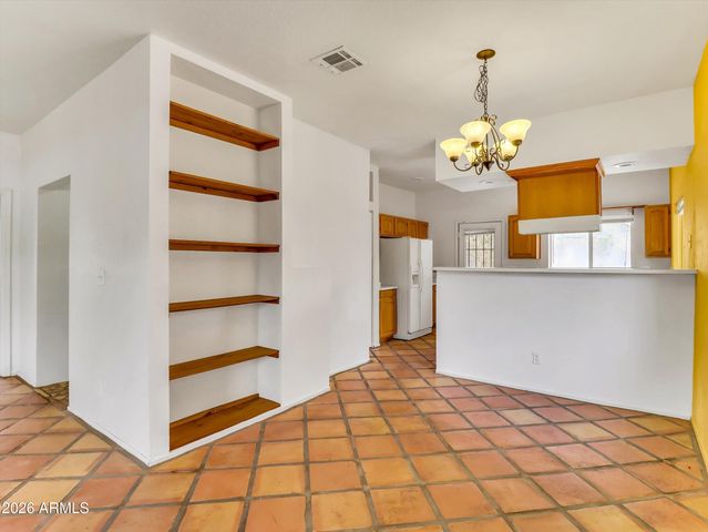 1331 E APOLLO Road, Phoenix, AZ 85042