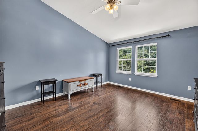 2433 LAKESIDE DR, Frederick, MD 21702