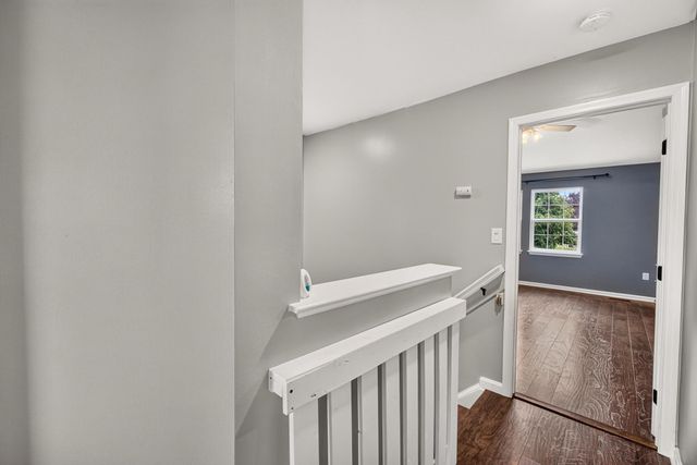 2433 LAKESIDE DR, Frederick, MD 21702