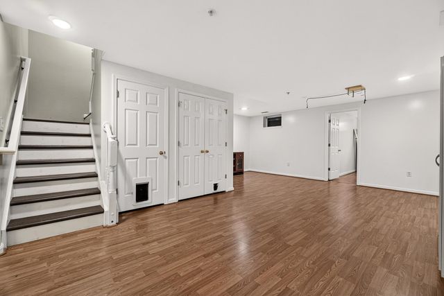2433 LAKESIDE DR, Frederick, MD 21702
