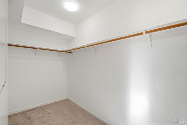 2125 Stonefield Ln, Santa Rosa, CA 95403