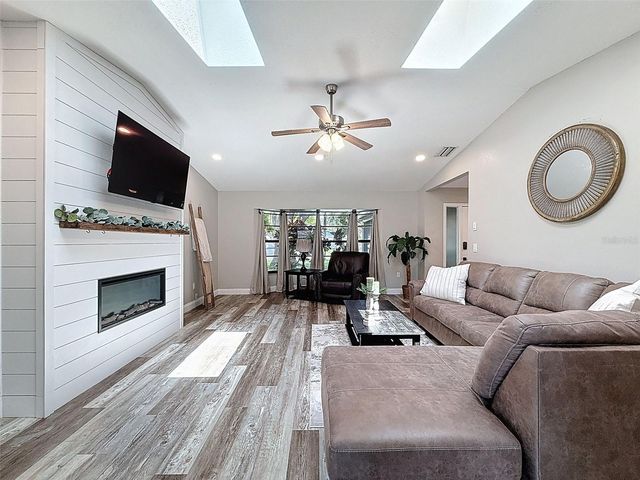 3711 ERIN BROOK DR, New Port Richey, FL 34655