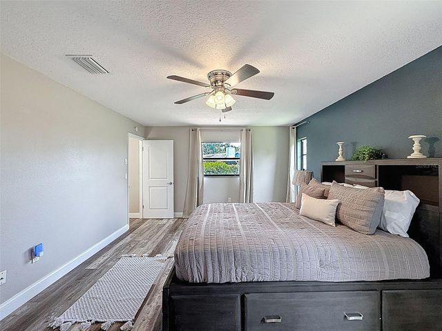 3711 ERIN BROOK DR, New Port Richey, FL 34655