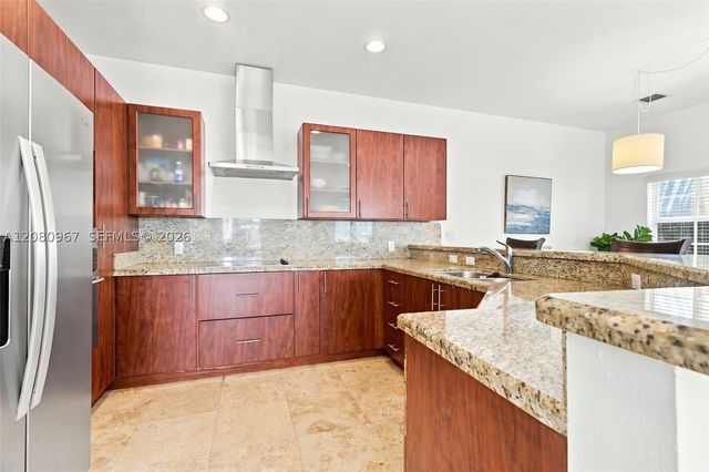 913 SW 8th St 2, Fort Lauderdale, FL 33315